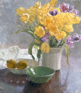 Stilleben med gule tulipaner